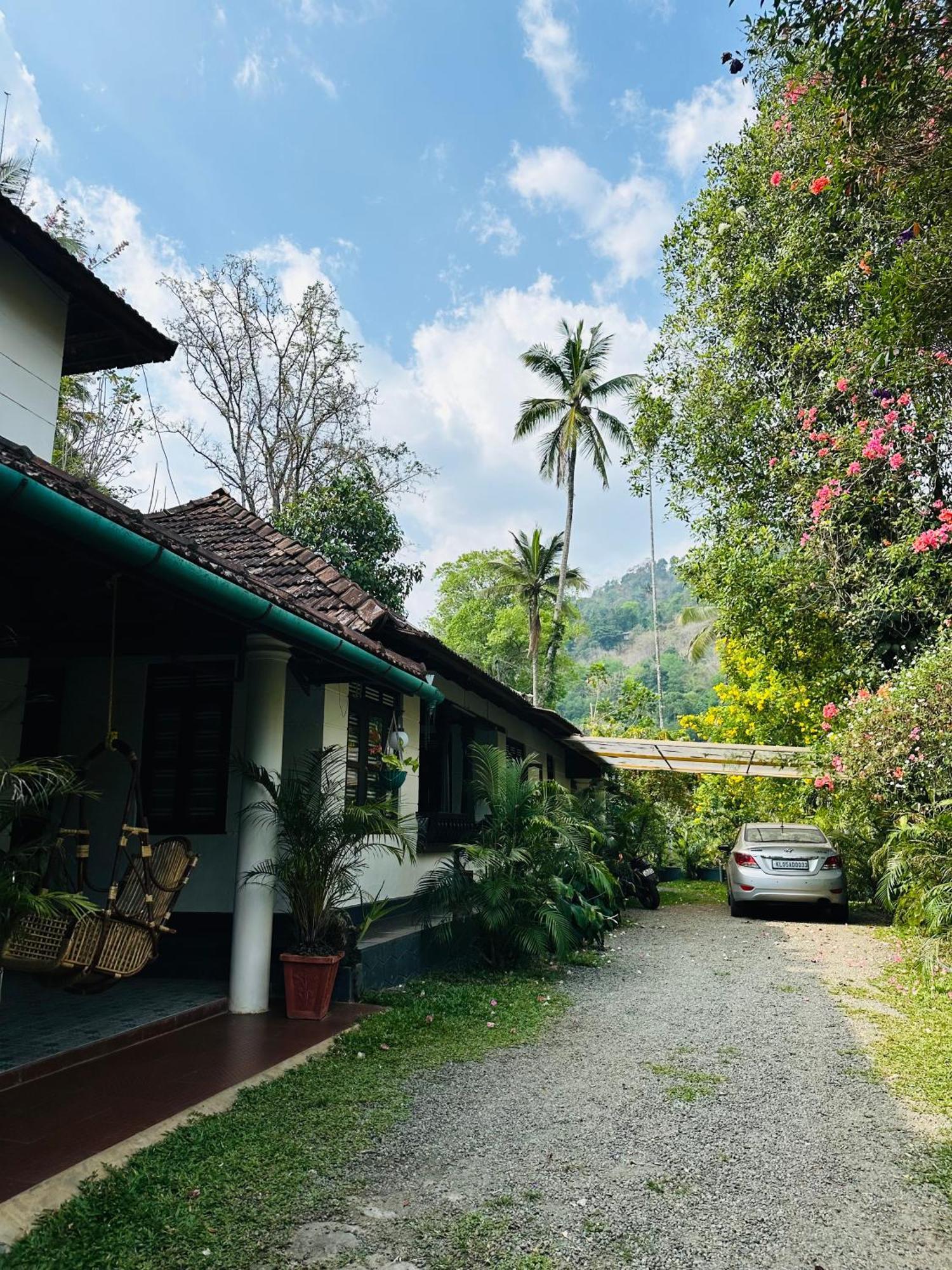 Thoppil Homestay Munnar Exterior foto