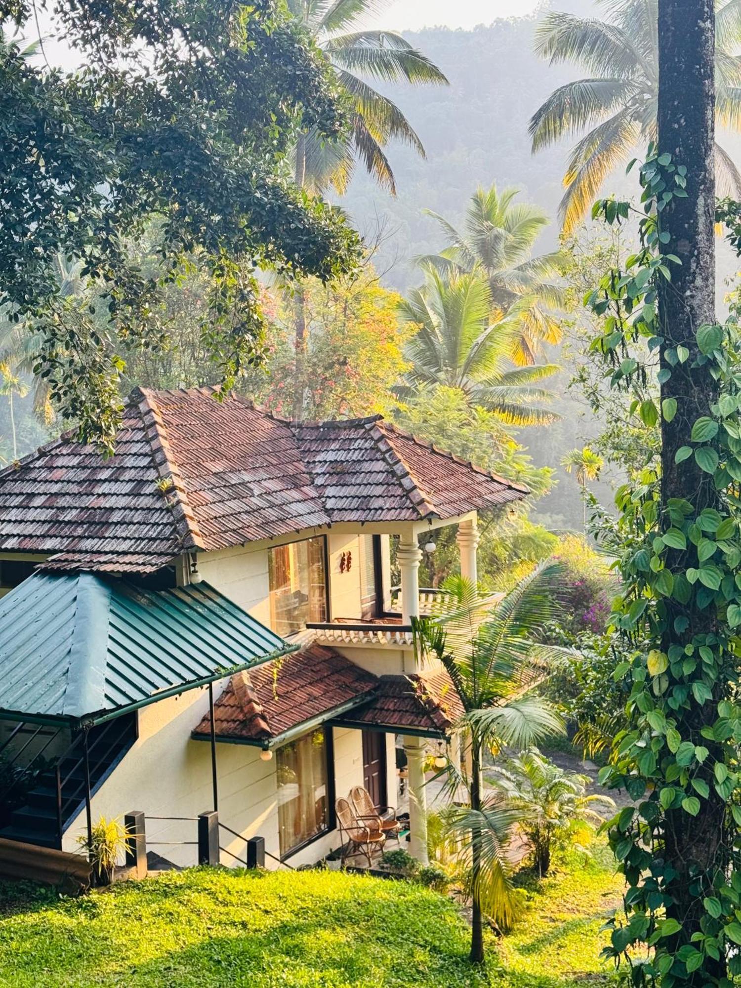 Thoppil Homestay Munnar Exterior foto